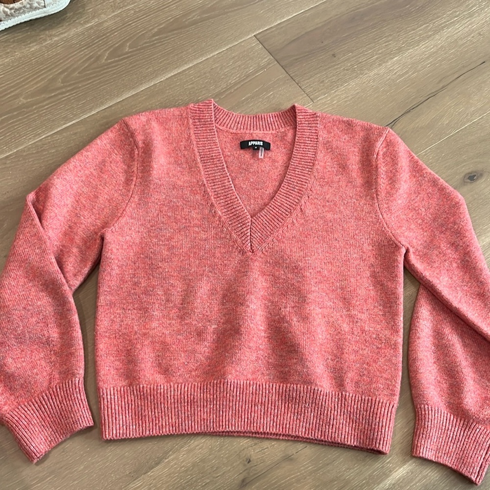 Apparis Vneck sweater